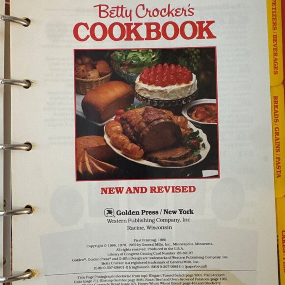 Betty Crocker 1986 Ring Bound Cookbook - Picture 2 of 8